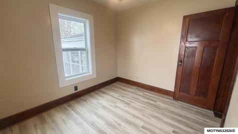 118 25th SW Mason City IA 50401