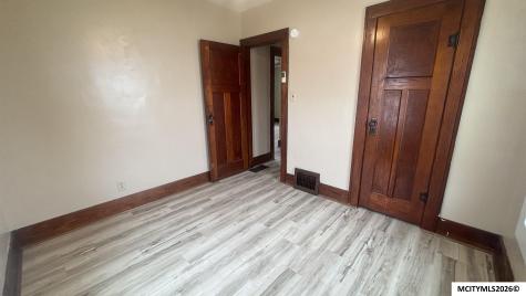 118 25th SW Mason City IA 50401