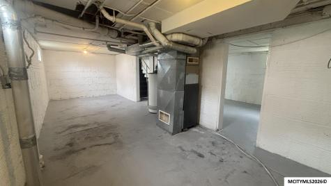 118 25th SW Mason City IA 50401