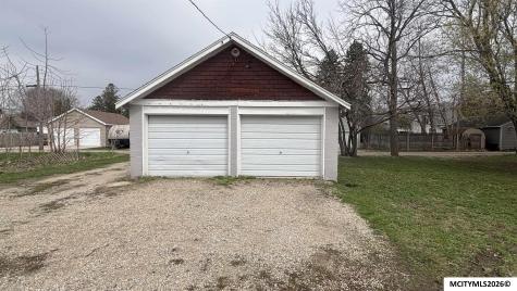 118 25th SW Mason City IA 50401