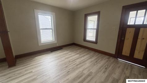 118 25th SW Mason City IA 50401