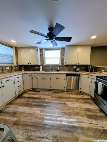 1006 12th NE Mason City IA 50401