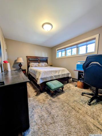 1006 12th NE Mason City IA 50401