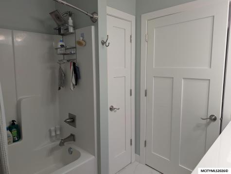 532 River Bend Court Mason City IA 50401