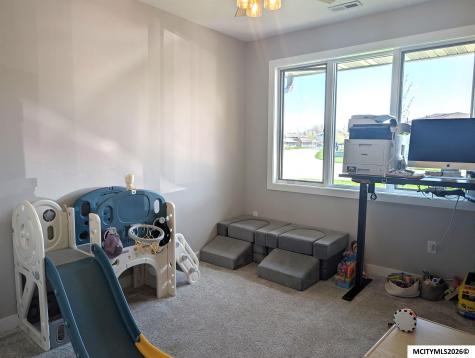 532 River Bend Court Mason City IA 50401