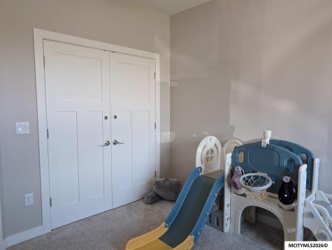 532 River Bend Court Mason City IA 50401