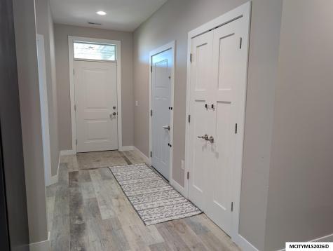 532 River Bend Court Mason City IA 50401