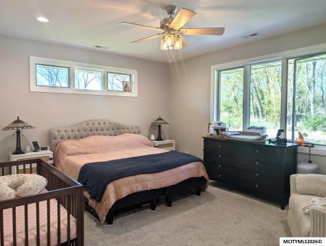 532 River Bend Court Mason City IA 50401