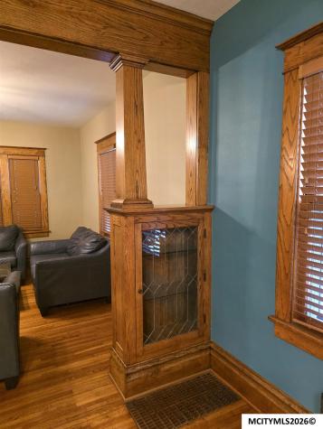1323 S Pennsylvania Mason City IA 50401