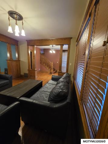 1323 S Pennsylvania Mason City IA 50401