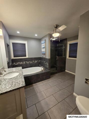 1323 S Pennsylvania Mason City IA 50401