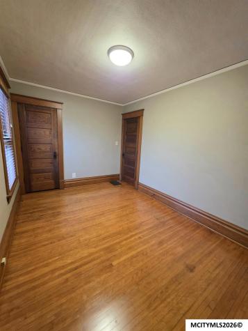 1323 S Pennsylvania Mason City IA 50401