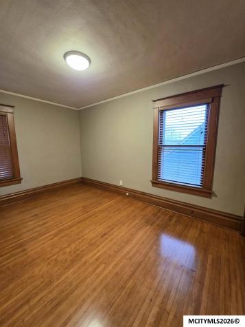 1323 S Pennsylvania Mason City IA 50401