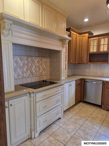 1323 S Pennsylvania Mason City IA 50401