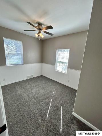 811 16th NE Mason City IA 50401