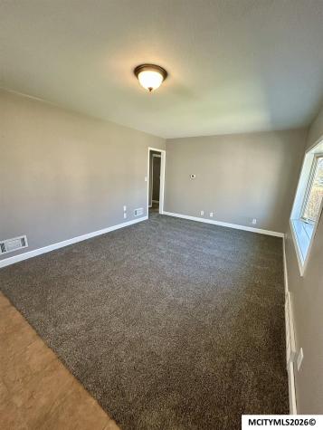811 16th NE Mason City IA 50401