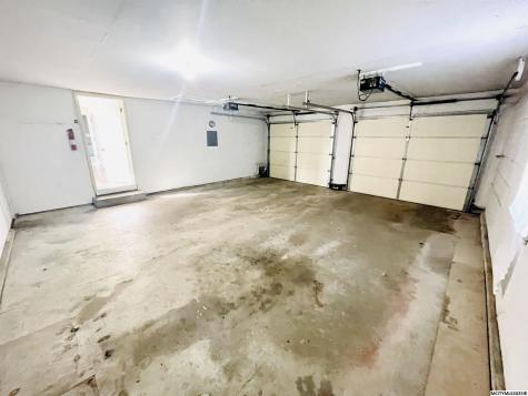 335 Lakeview Drive Mason City IA 50401