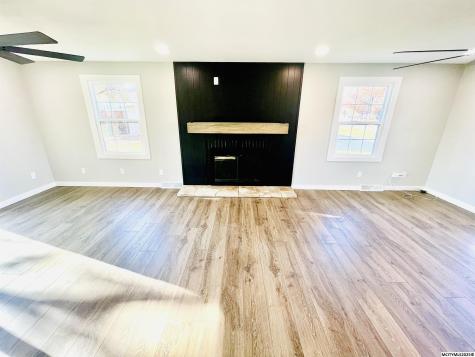 335 Lakeview Drive Mason City IA 50401