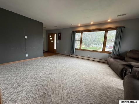 627 1st Street N Rockwell IA 50469