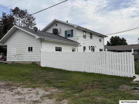 627 1st Street N Rockwell IA 50469
