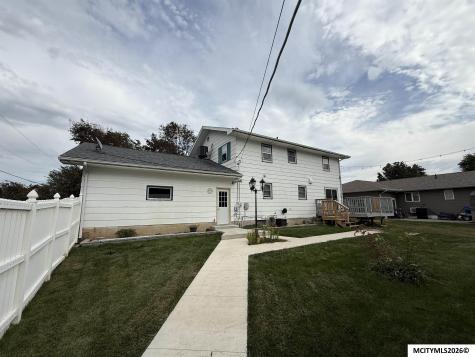 627 1st Street N Rockwell IA 50469