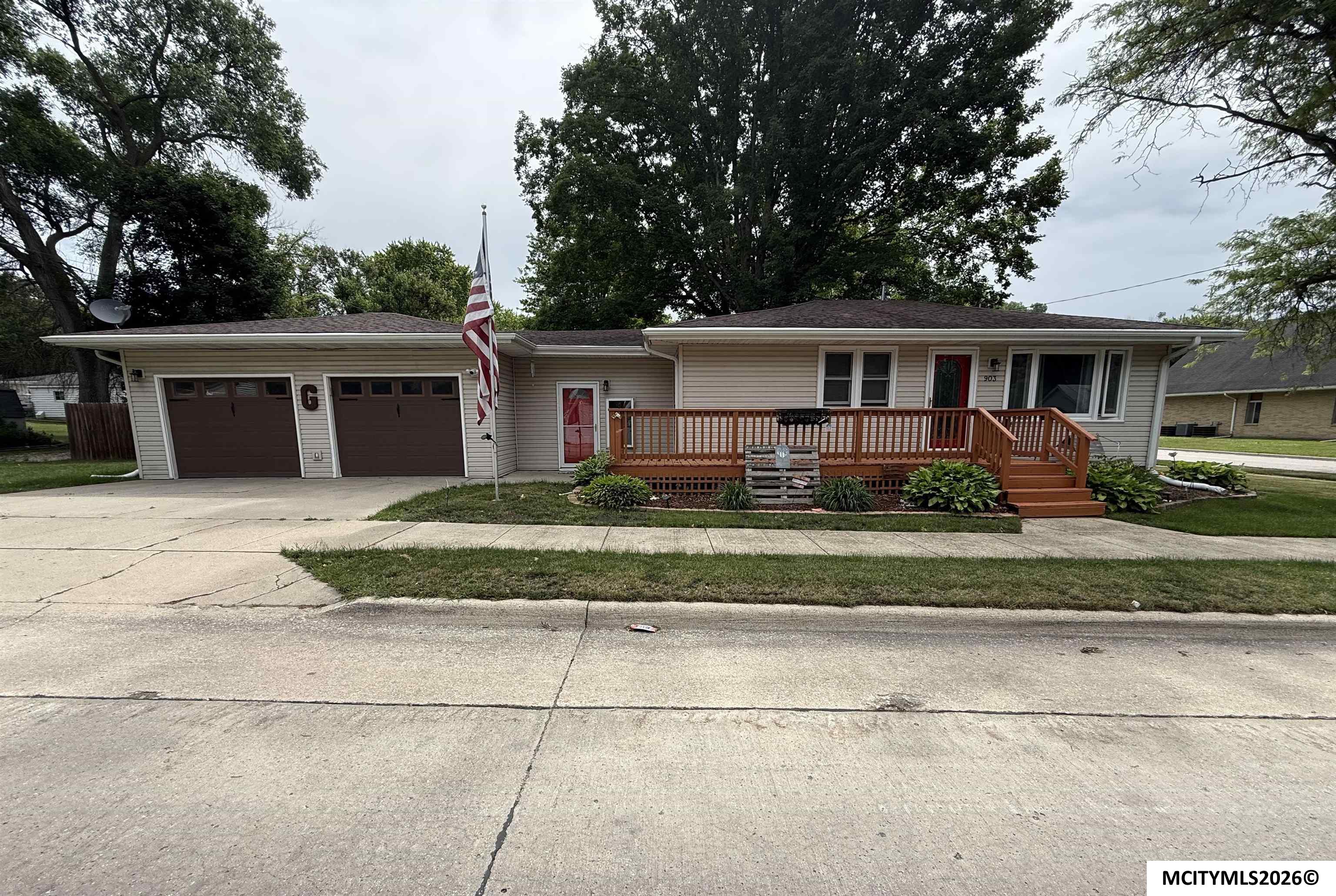 903 N Kentucky Mason City IA 50401