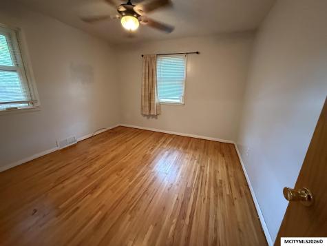 903 N Kentucky Mason City IA 50401