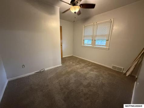 903 N Kentucky Mason City IA 50401