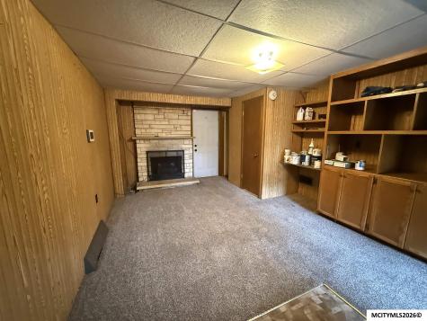 903 N Kentucky Mason City IA 50401