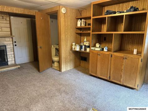 903 N Kentucky Mason City IA 50401