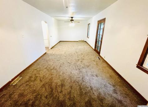 702 1st Street N Rockwell IA 50469