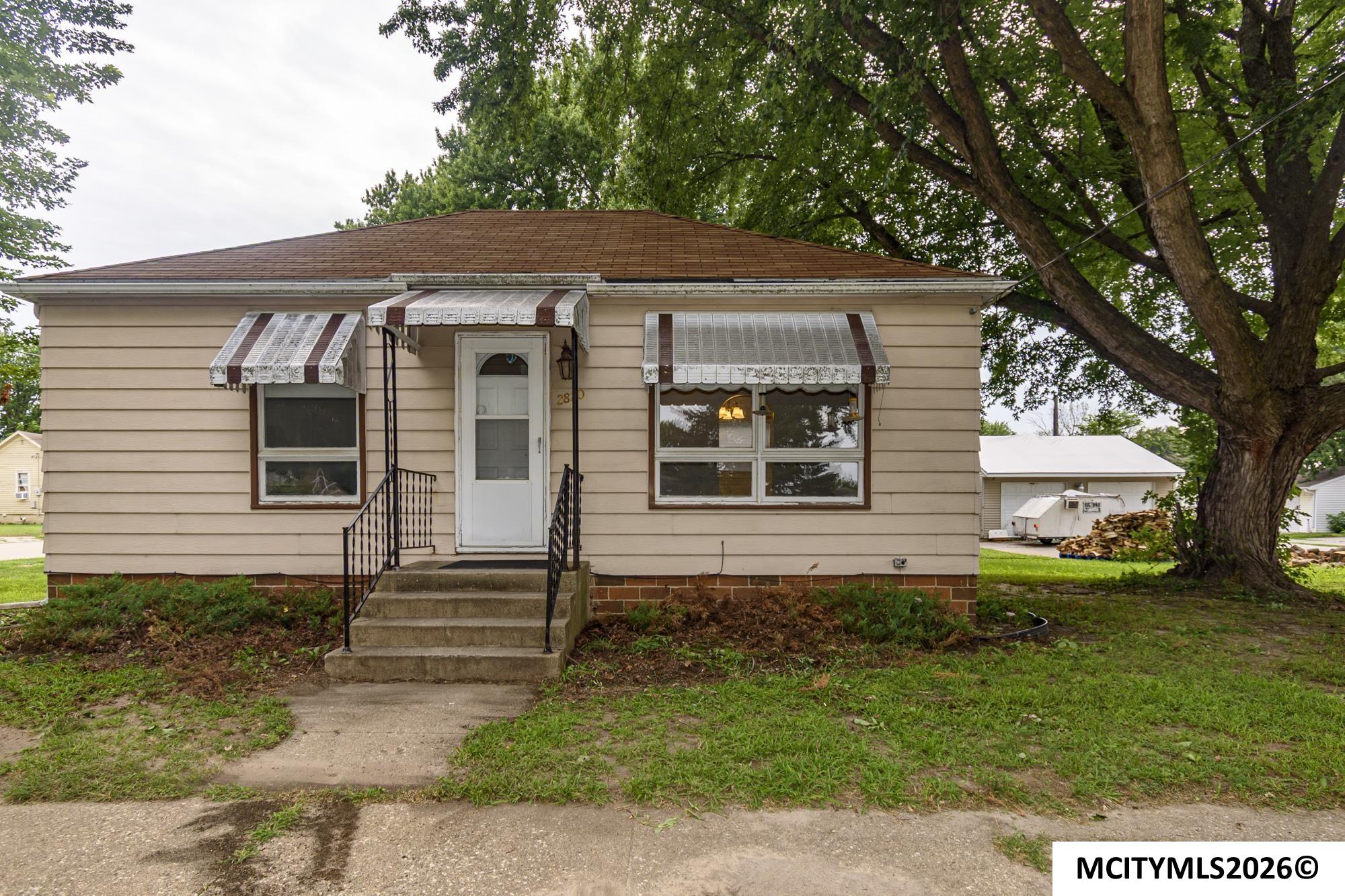 2820 S Adams Mason City IA 50401