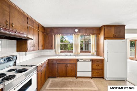 173 Parkridge Drive Mason City IA 50401