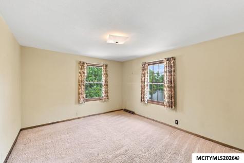173 Parkridge Drive Mason City IA 50401
