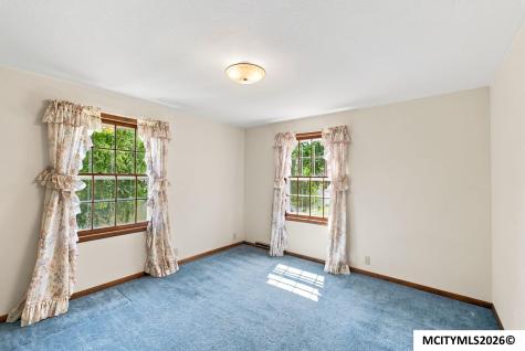 173 Parkridge Drive Mason City IA 50401