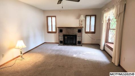 834 4th SE Mason City IA 50401