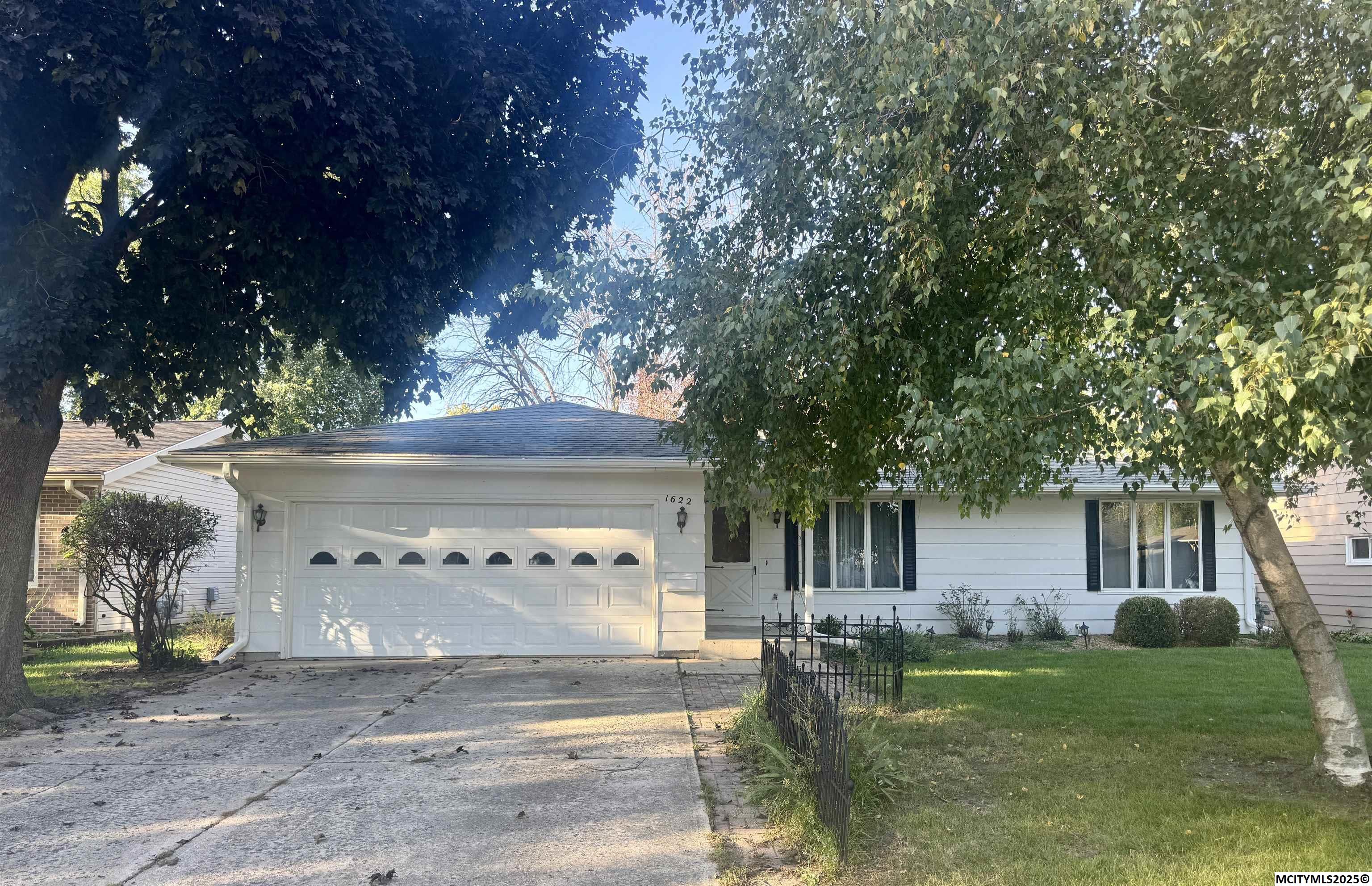 1622 7th Place SW Mason City IA 50401