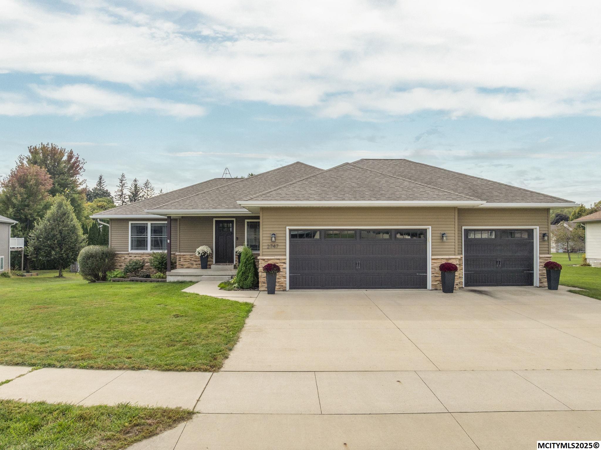 2747 Sunrise Court Mason City IA 50401