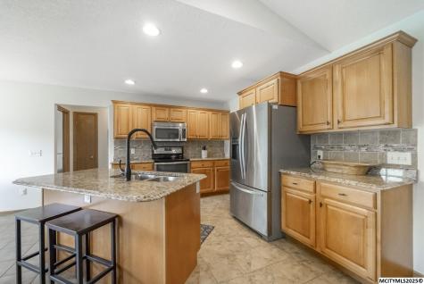 2747 Sunrise Court Mason City IA 50401