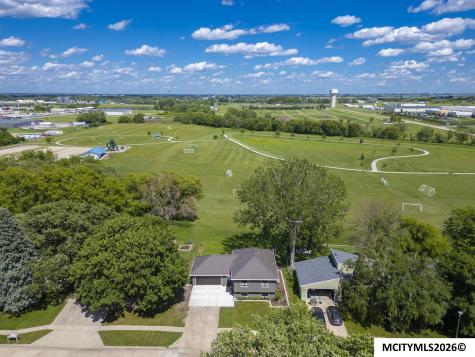 908 S 15th Street Clear Lake IA 50428