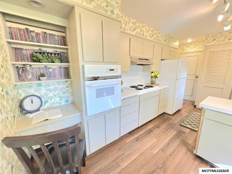 1748 Hillcrest Drive Mason City IA 50401