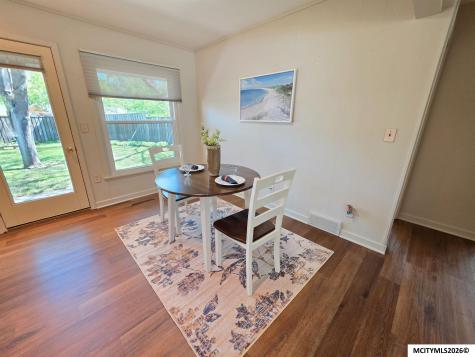 1748 Hillcrest Drive Mason City IA 50401