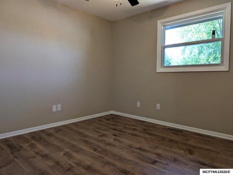 694 17th SE Mason City IA 50401