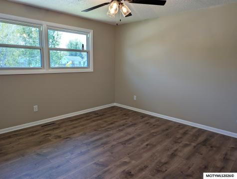 694 17th SE Mason City IA 50401
