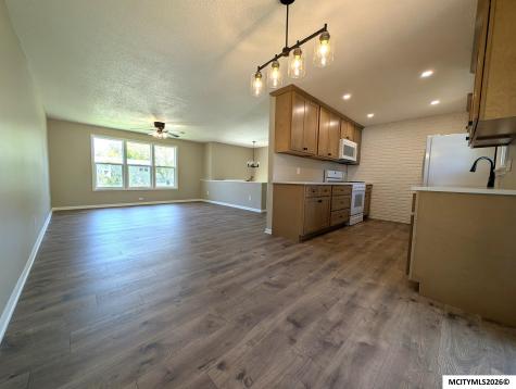 694 17th SE Mason City IA 50401
