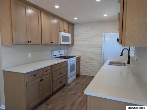 694 17th SE Mason City IA 50401
