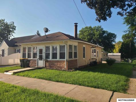 539 20th SE Mason City IA 50401