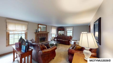 225 Parkridge Drive Mason City IA 50401