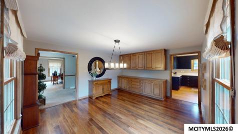 225 Parkridge Drive Mason City IA 50401