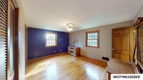 225 Parkridge Drive Mason City IA 50401